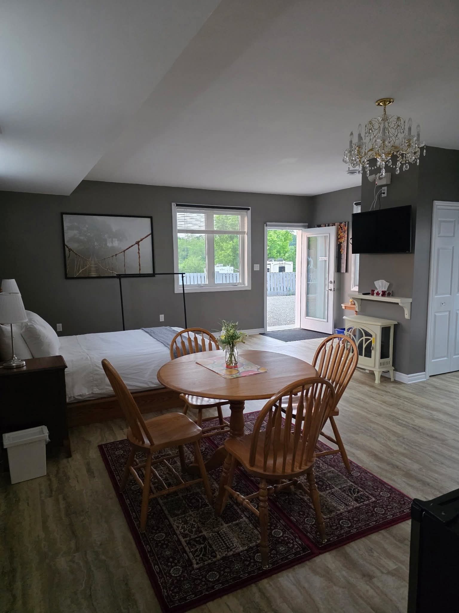 Room 6 — alternate angle